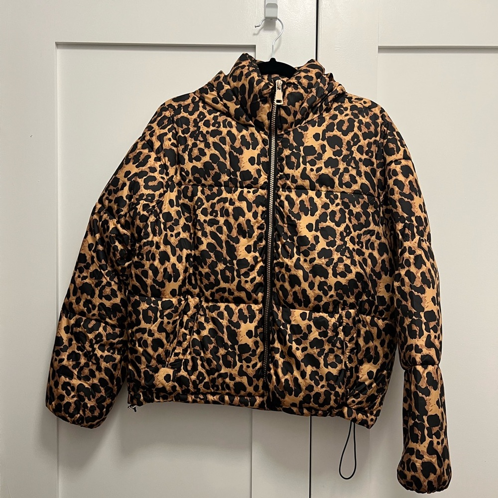 LEOPARD PRING PUFFER JACKET